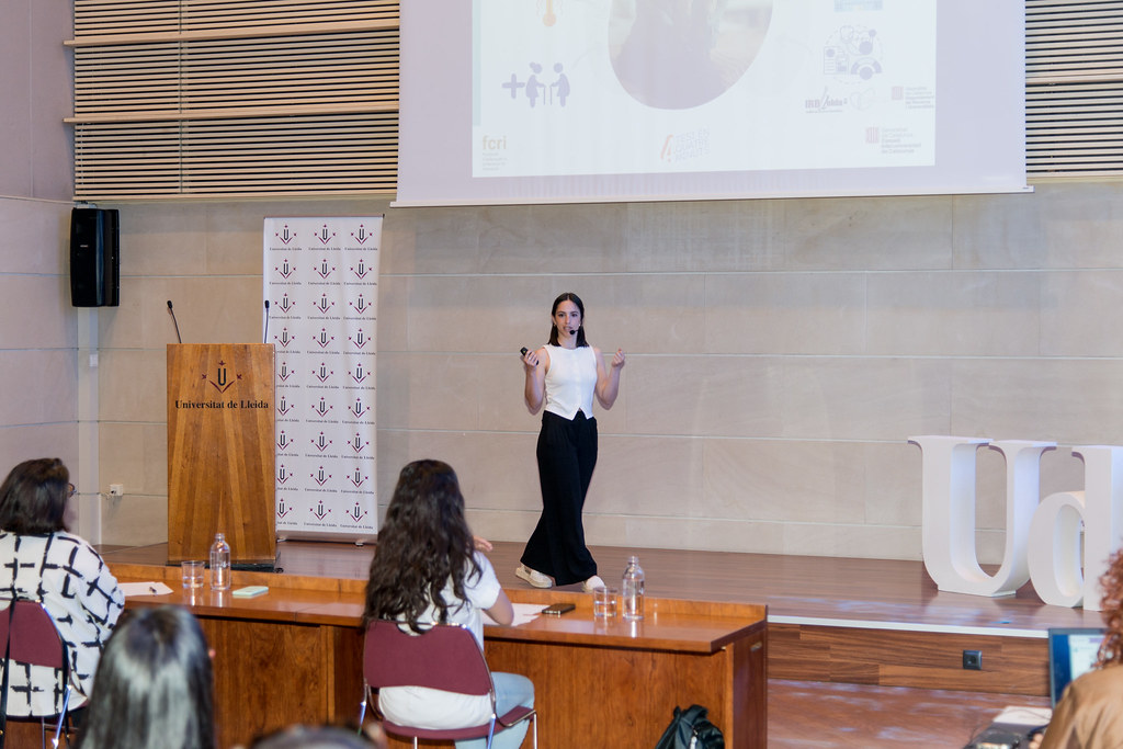 PonènciaTesi4min_CristinaVallès_